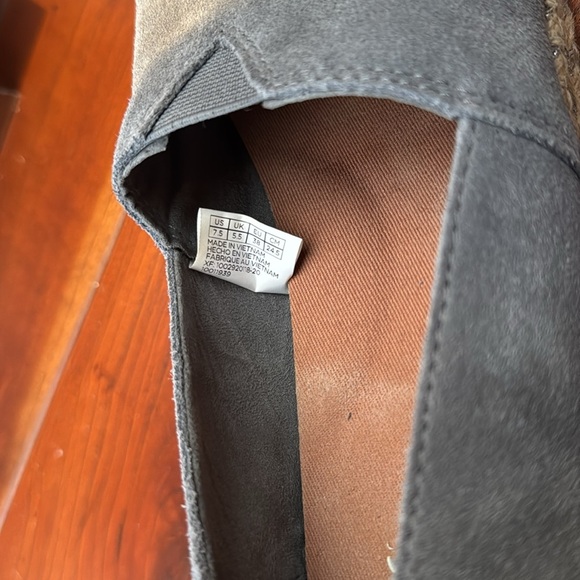 TOMS Gray Suede Espadrilles/Loafers - Picture 3 of 4